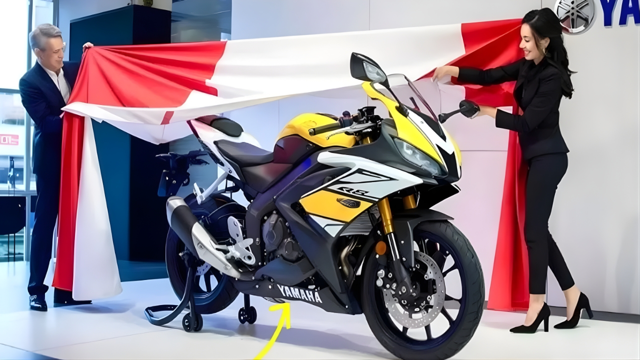 Yamaha R15 V5 Launched – 155cc Liquid Cooled Engine, 160kmph Top Speed, Racing DNA Design, Premium Features at ₹75,000